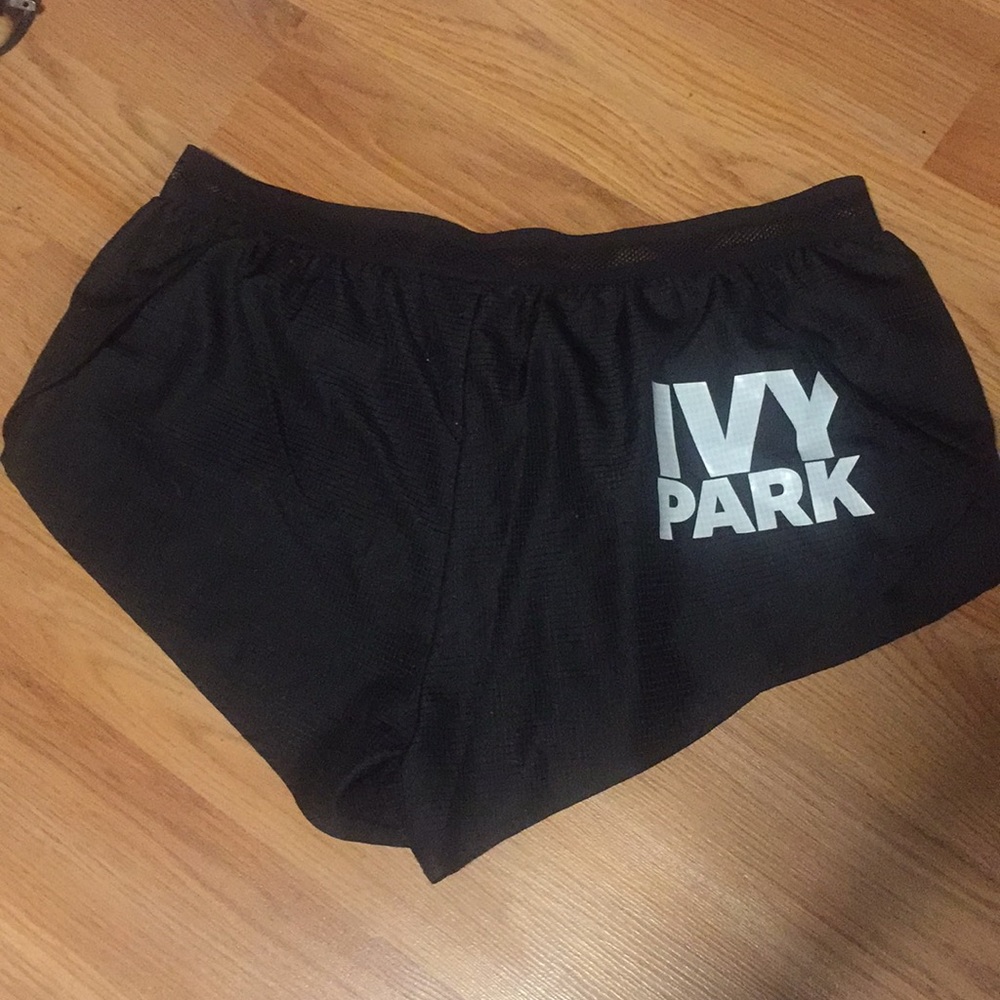 🆕 Ivy Park shorts